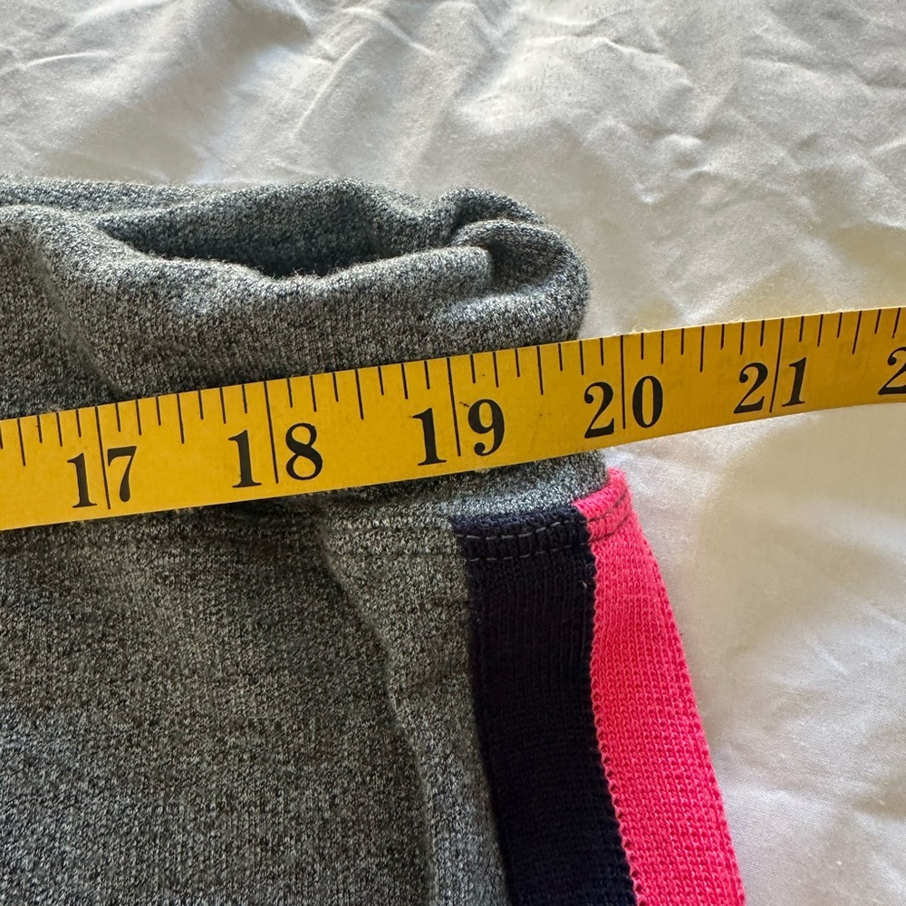 Sundry cropped sweatpants, size large (3) - Picture 9 of 13
